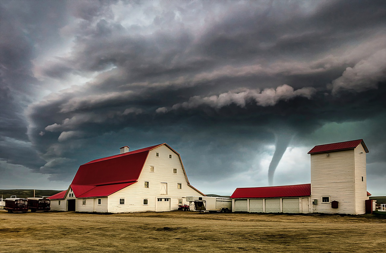 How To Stay Safe Inside Airport Or Hotel During Tornadoes Stay Express World Wide