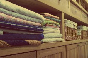 Common Drying Mistakes Done While Doing Laundry – Housekeeping Staff